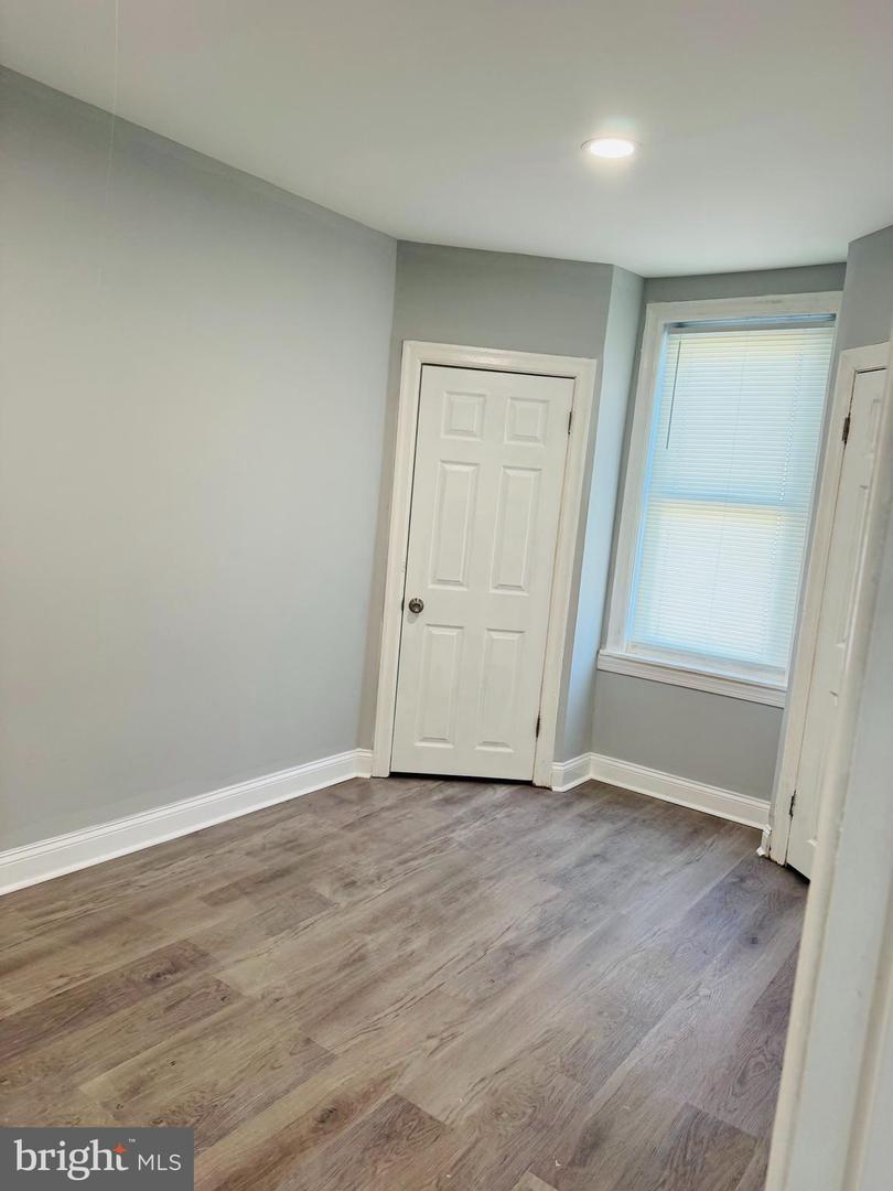 2559 S Shields St Property Photo 15