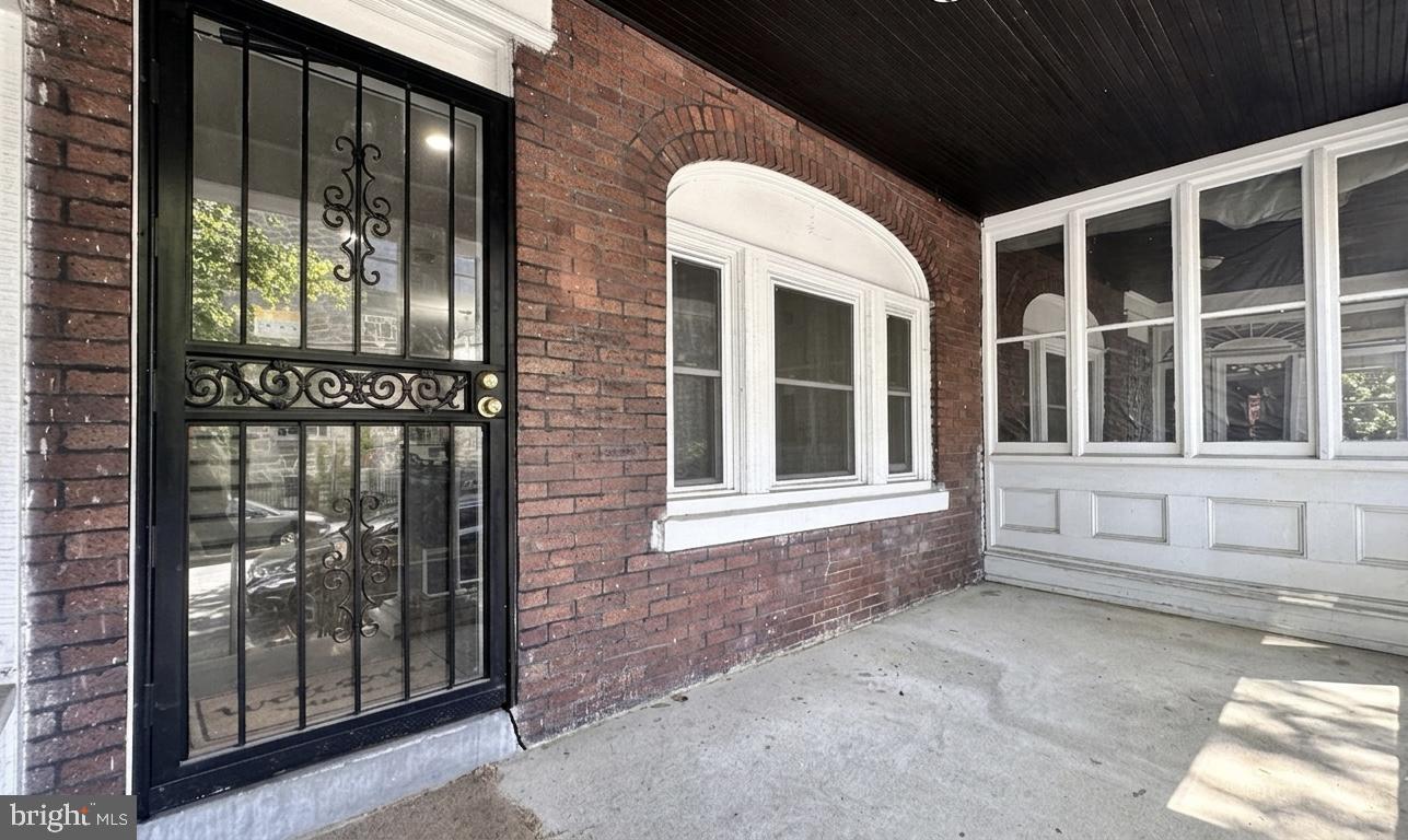 4113 Spring Garden St Property Photo 3