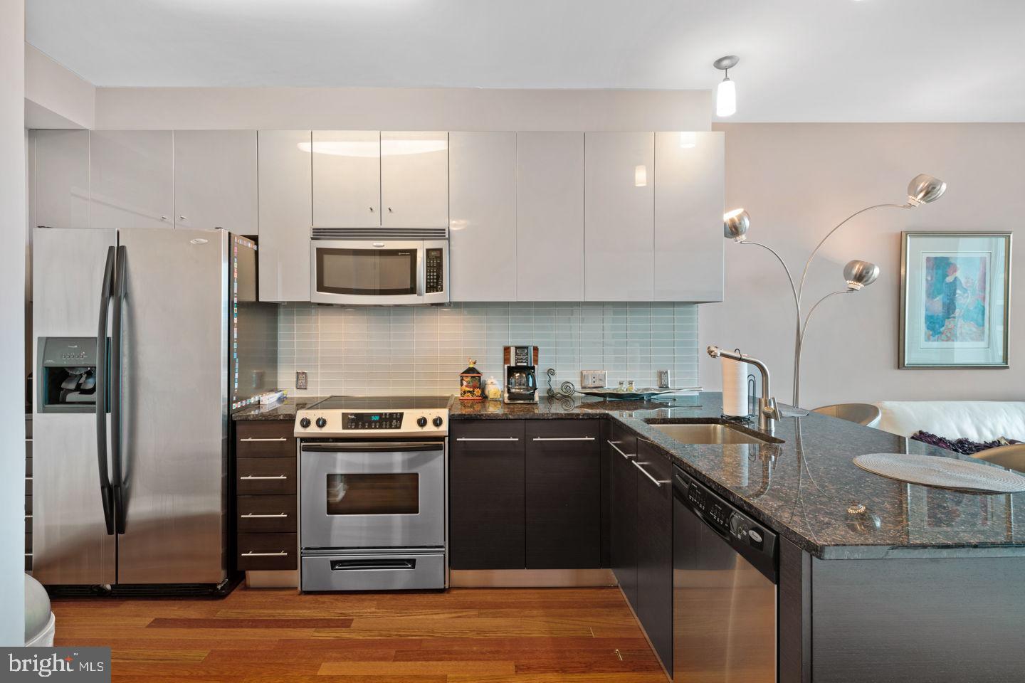 2101-00 MARKET ST #2608 Property Photo 1