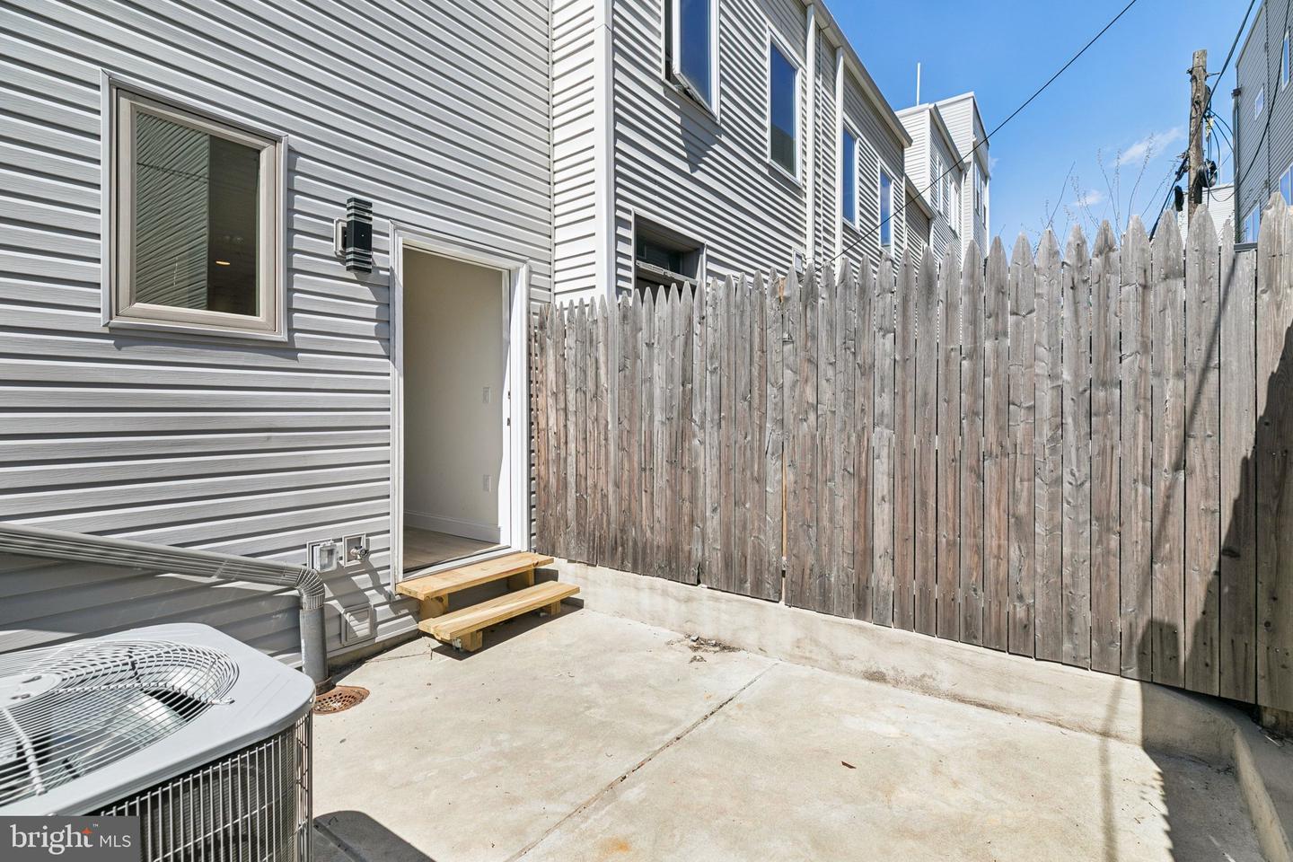 1941 N 9th St Property Photo 35