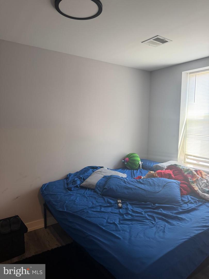 1617 Point Breeze Ave Property Photo 15