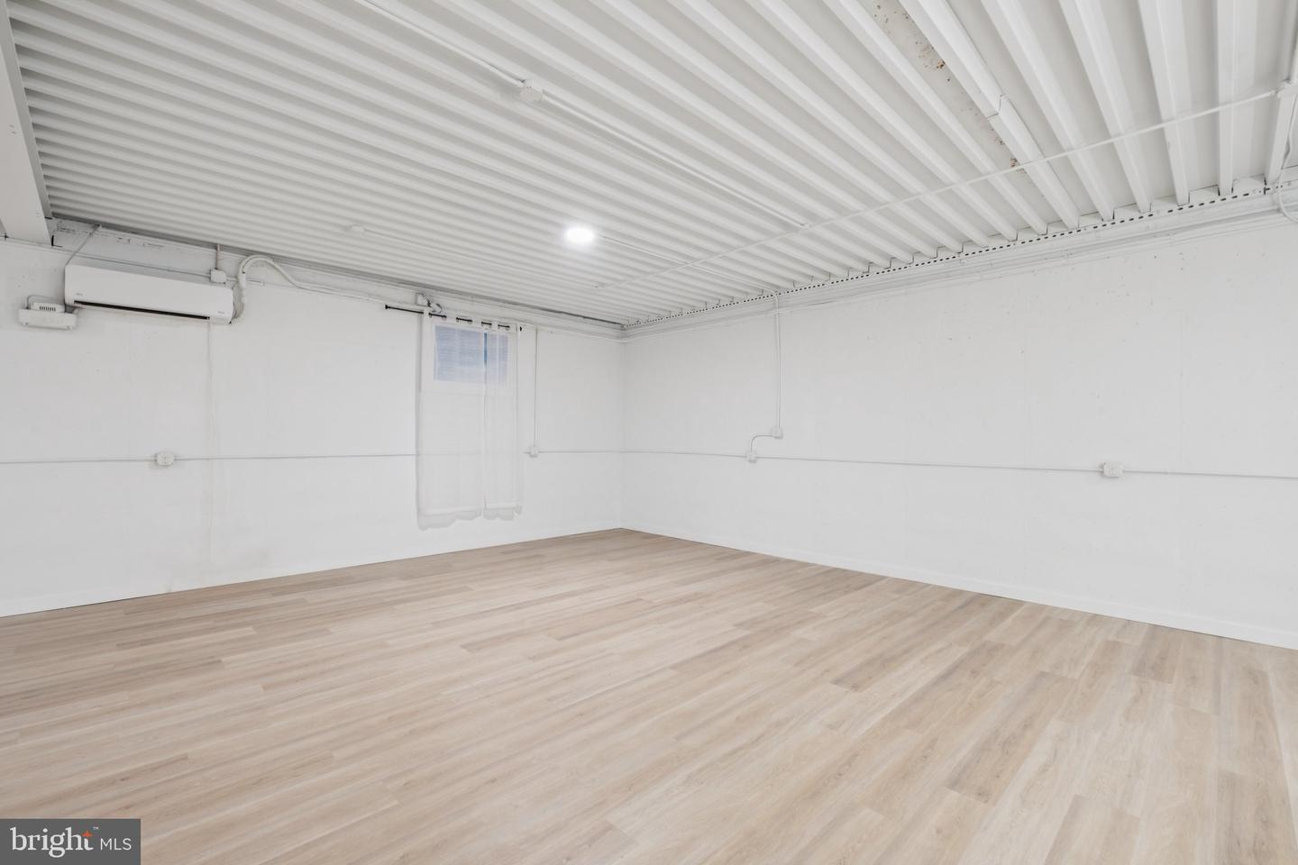 1116 N Bodine St #c Property Photo 16