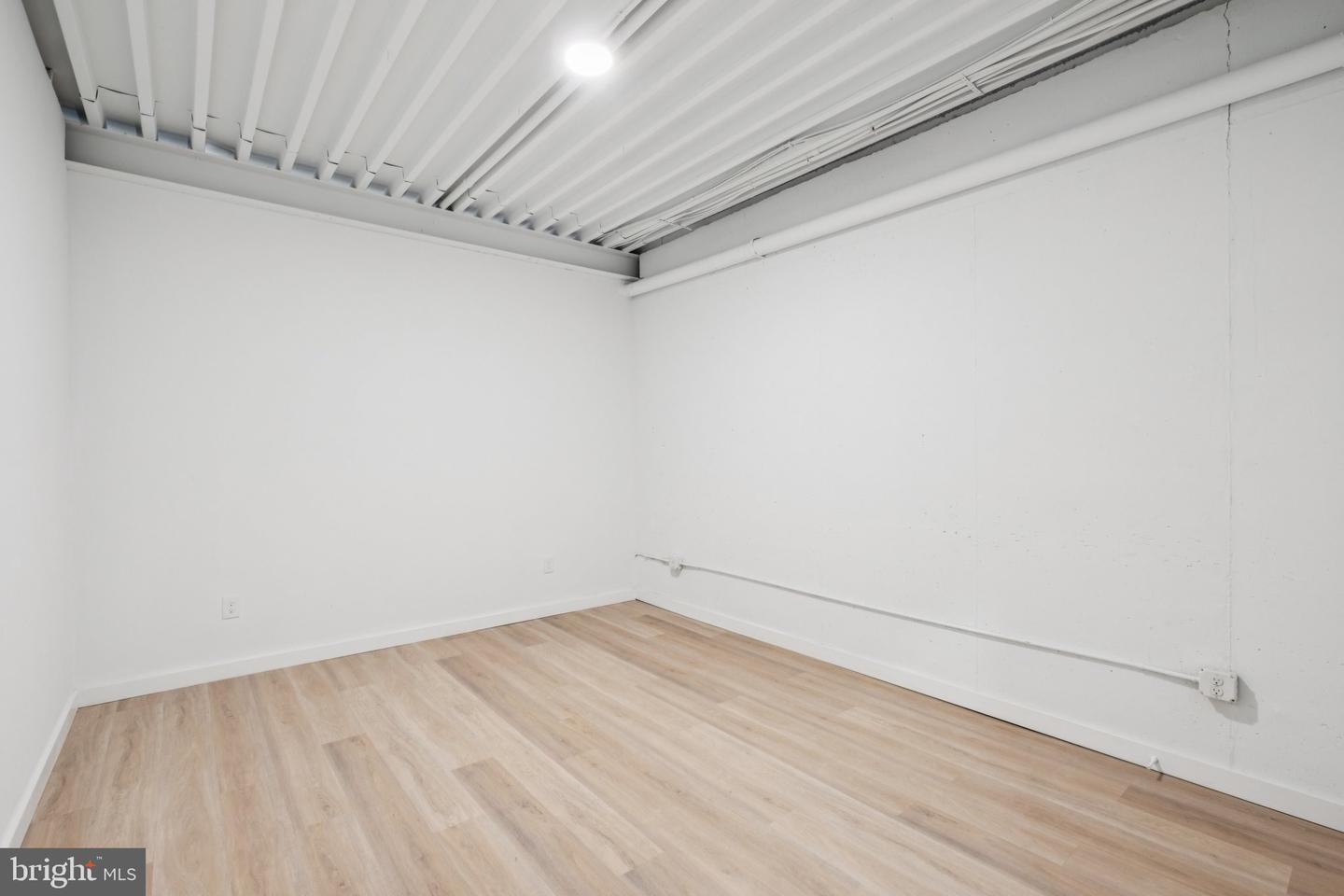 1116 N Bodine St #c Property Photo 17