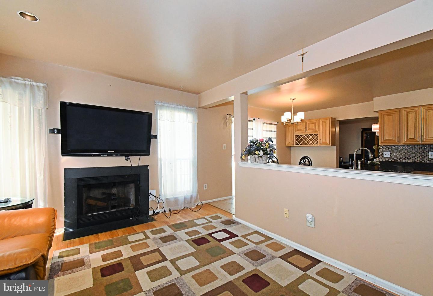 806 Saint Christopher Ln Property Photo 26