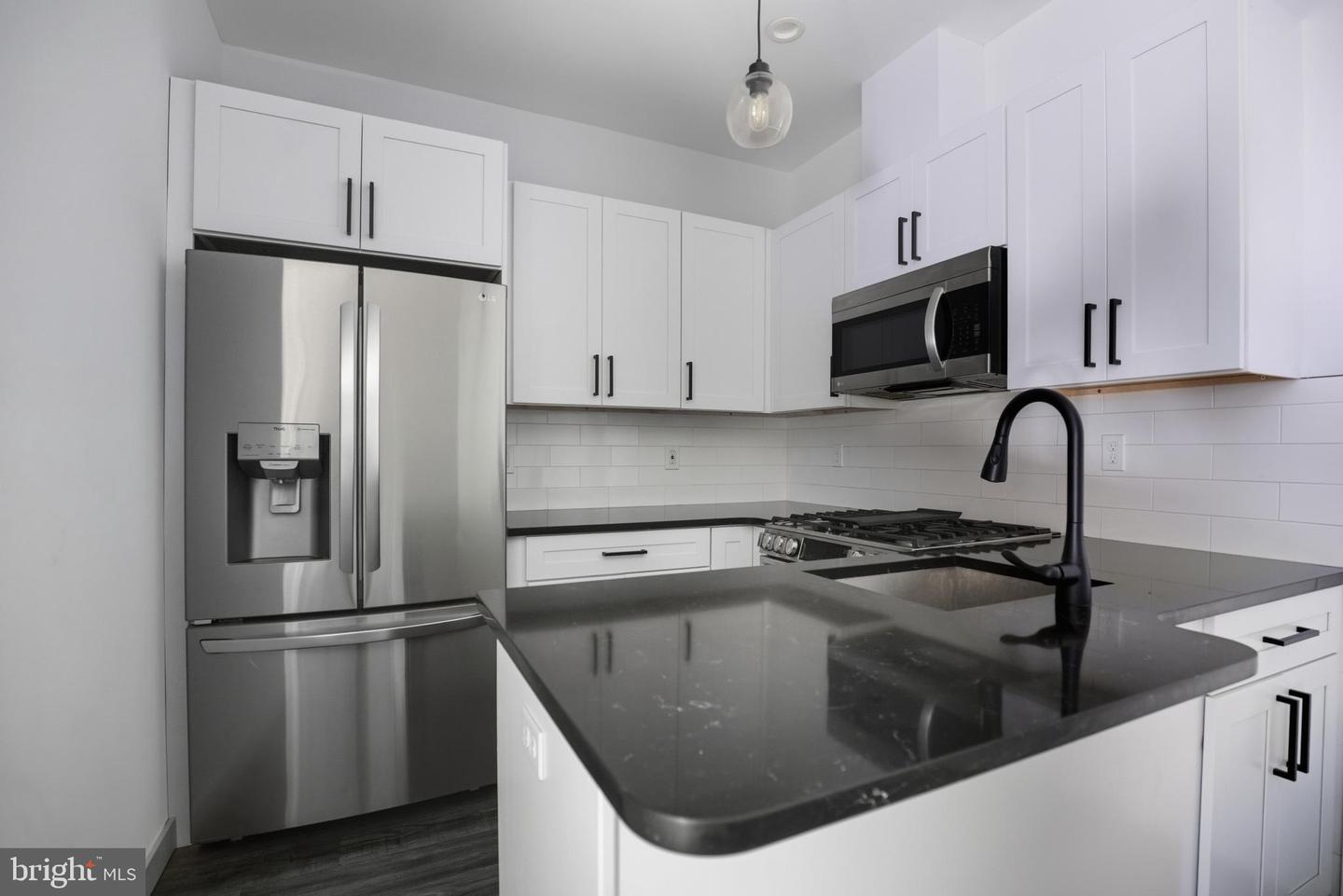 2301 Frankford Ave Property Photo 6