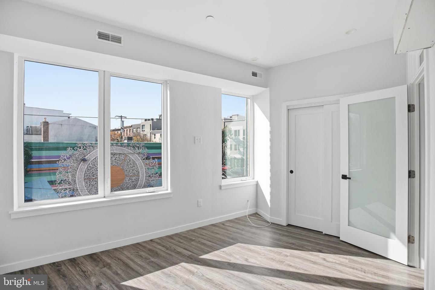 2301 Frankford Ave Property Photo 8