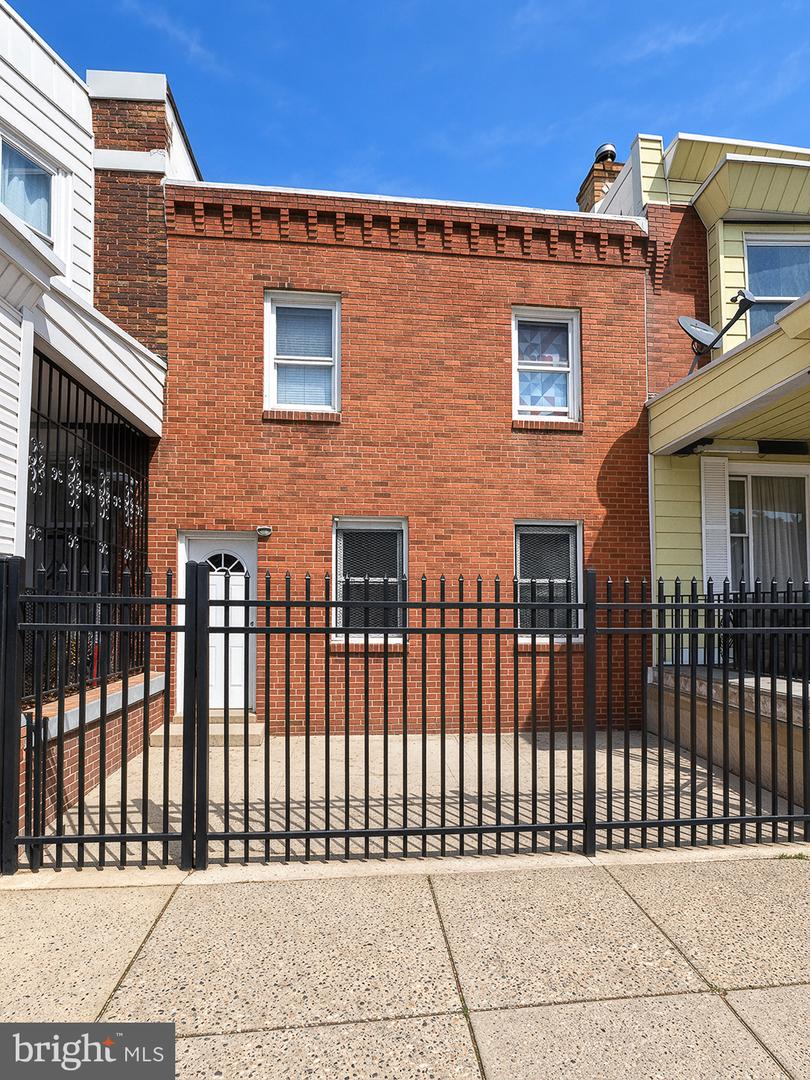 429 W ASHDALE ST