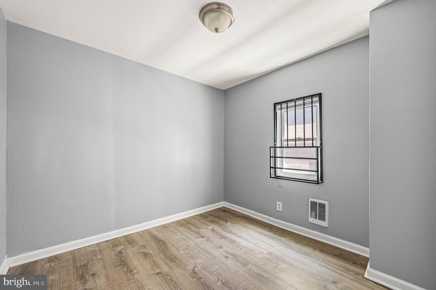 2123 E William St Property Photo 14