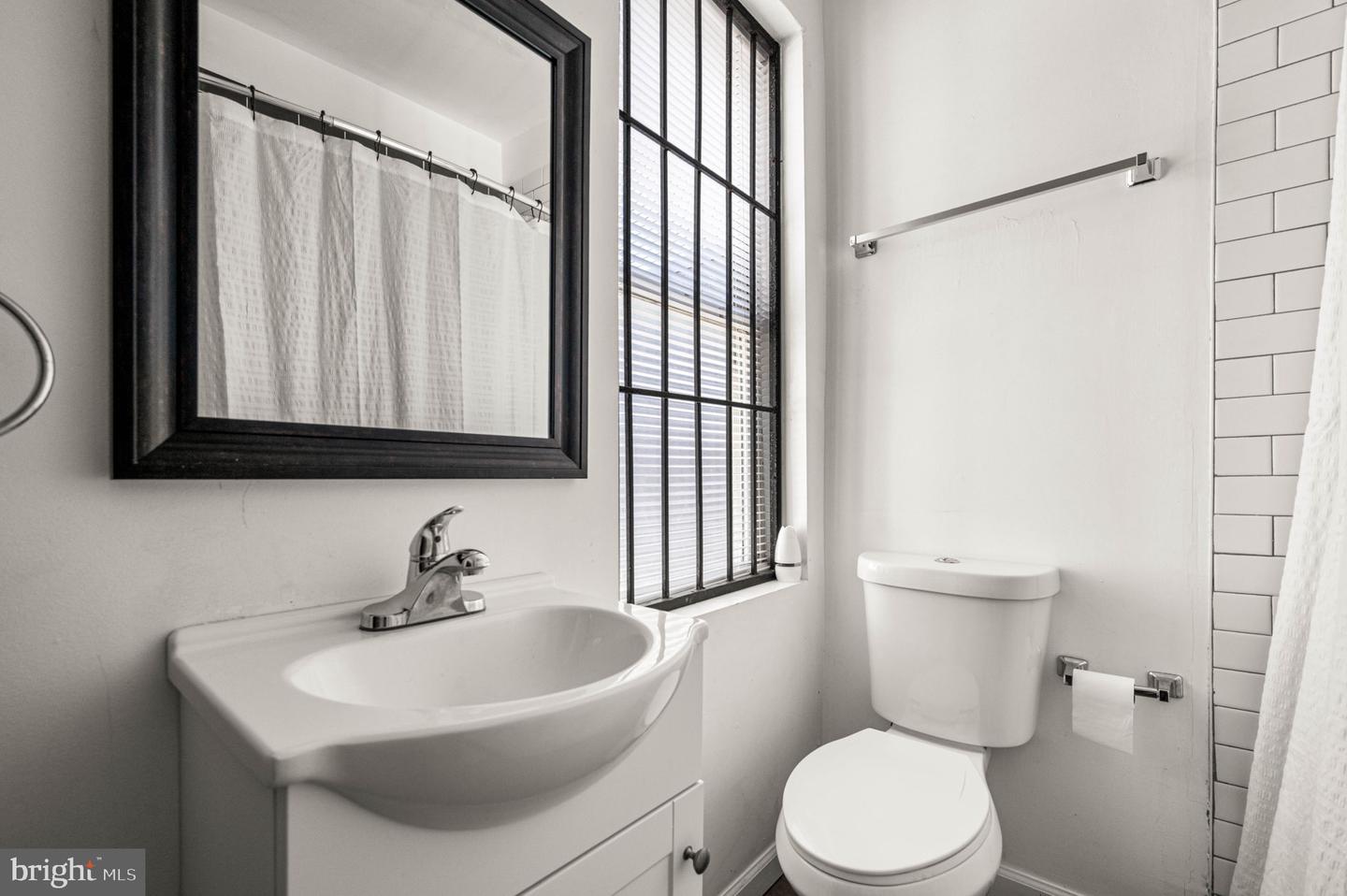 2123 E William St Property Photo 19