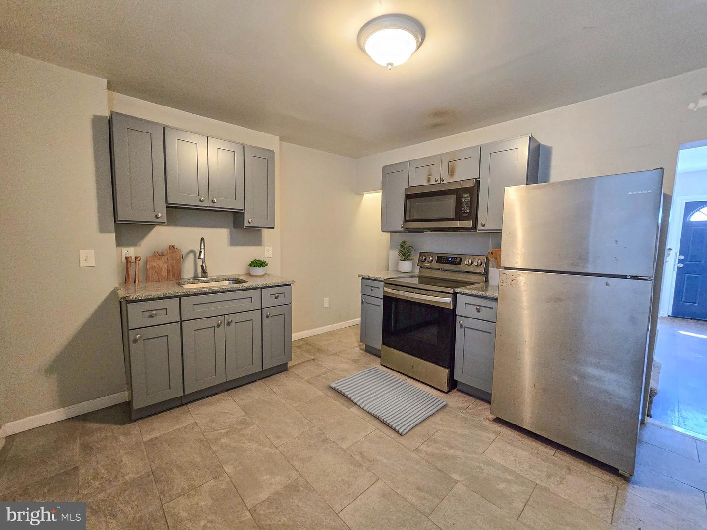 2821 Cantrell St Property Photo 6