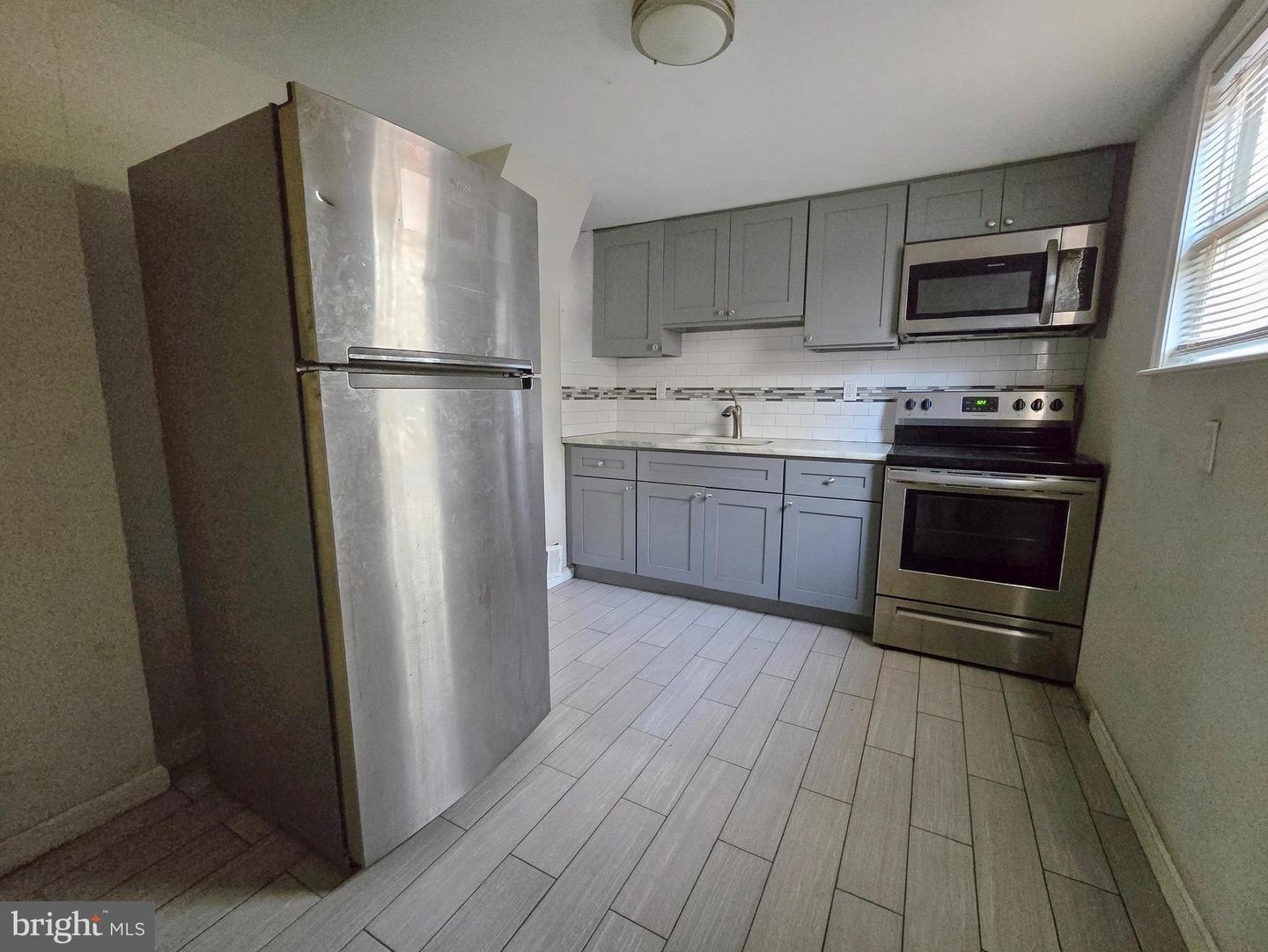 2805 Agate St Property Photo 7