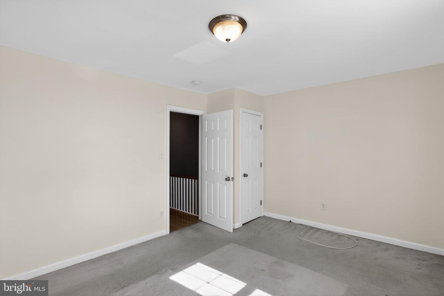 1409 E Weaver St Property Photo 12