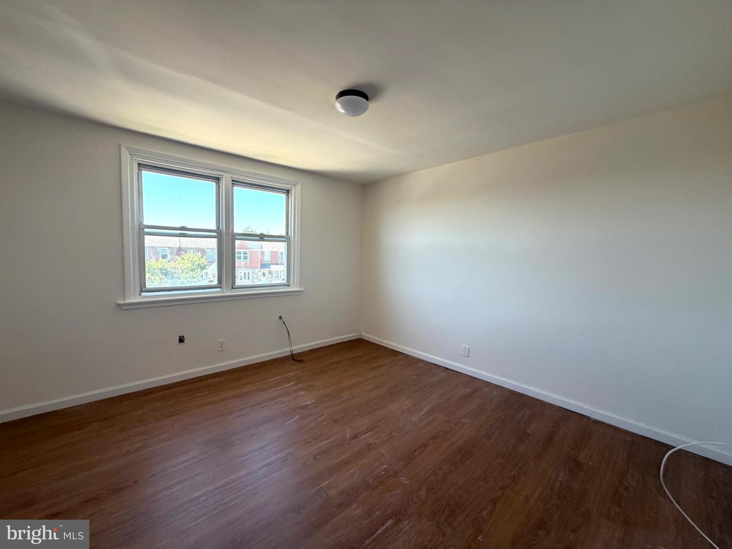 3115 Gilham St Property Photo 4