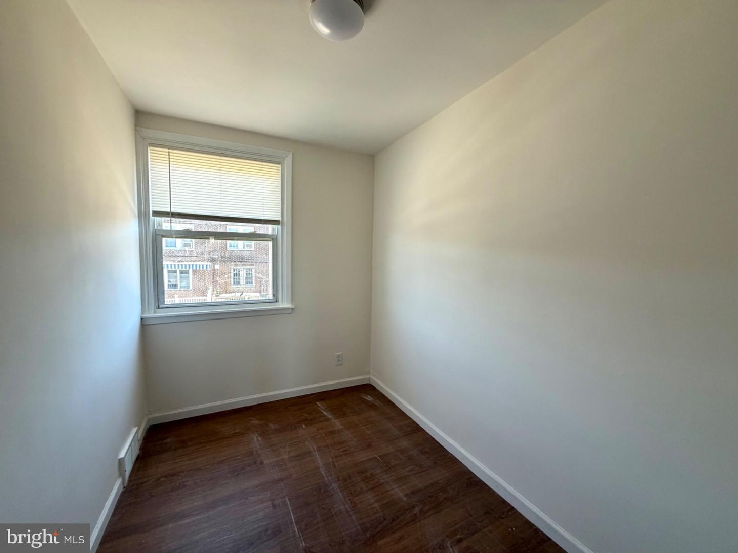 3115 Gilham St Property Photo 7