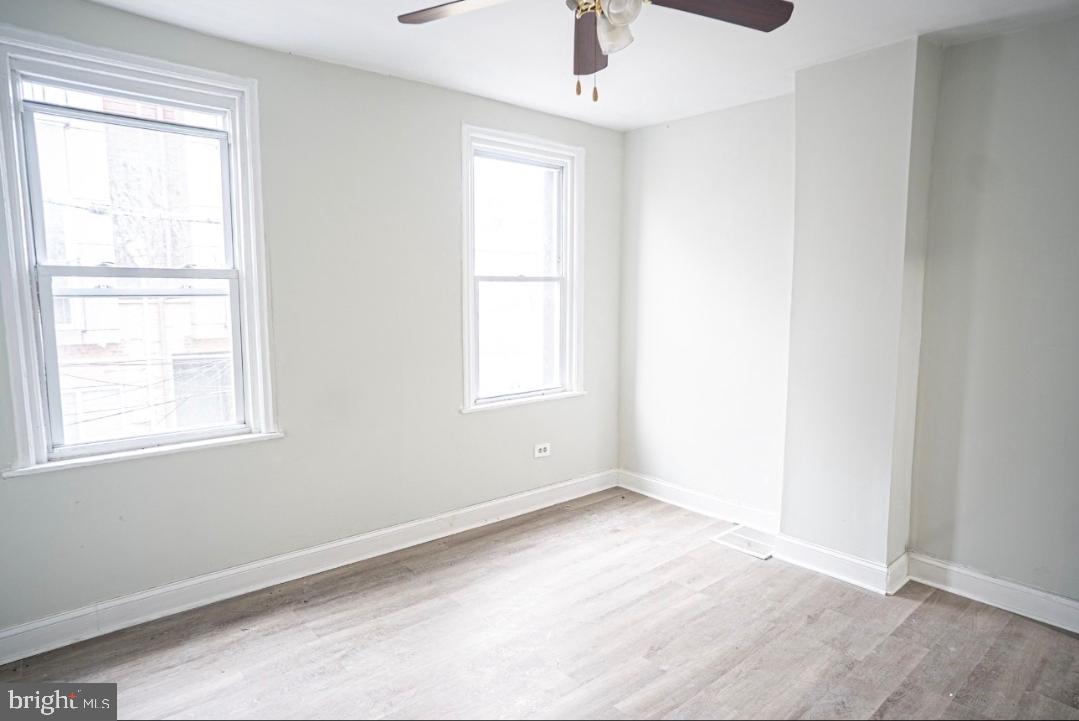 1840 E Oakdale St Property Photo 5