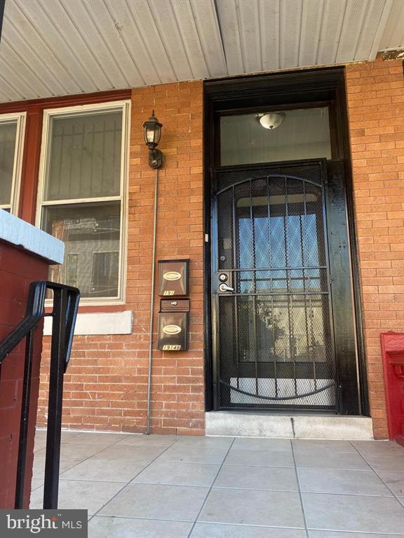 1914 W Berks St #unit A Property Photo 3