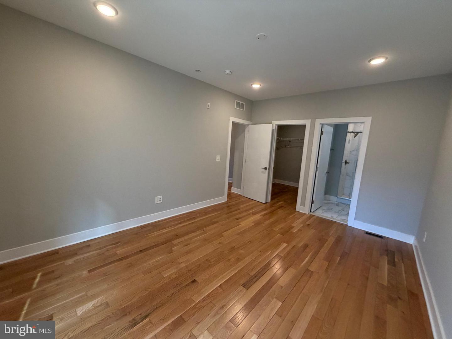1636 Cambridge St Property Photo 13