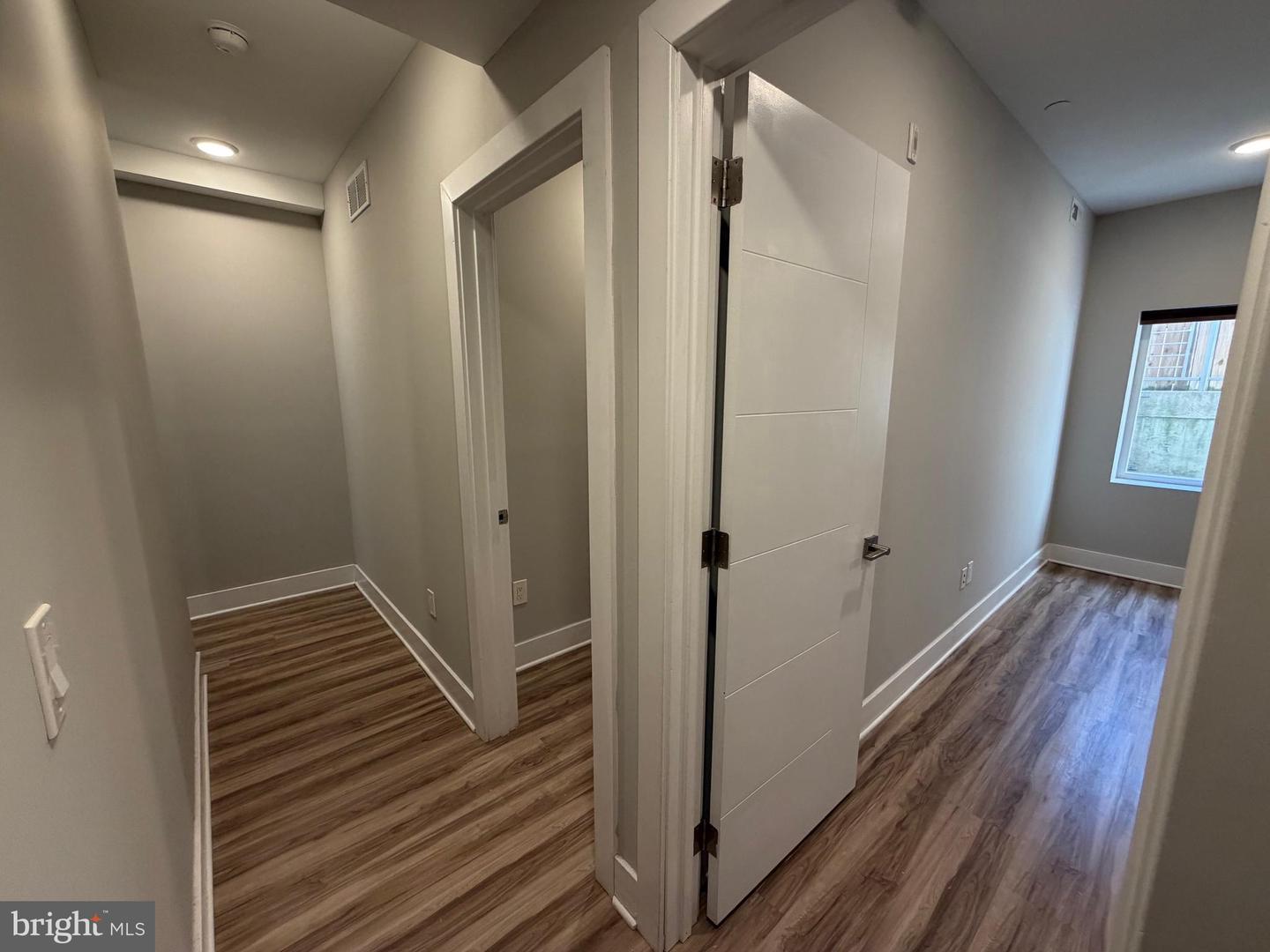 1636 Cambridge St Property Photo 19