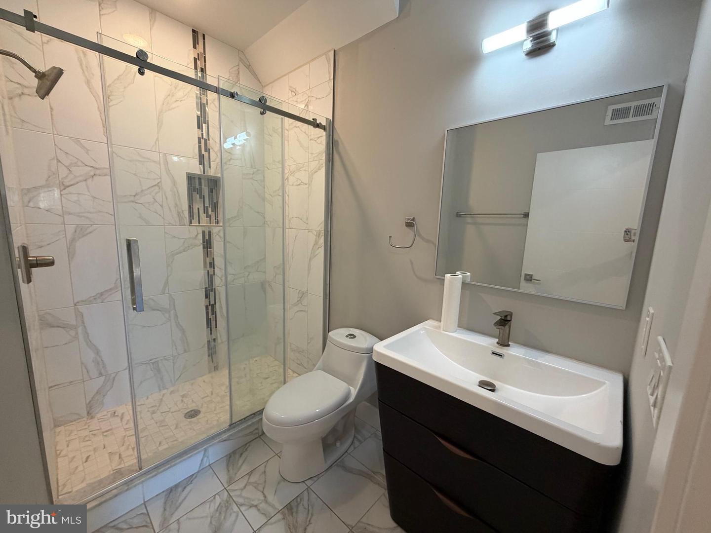 1636 Cambridge St Property Photo 20