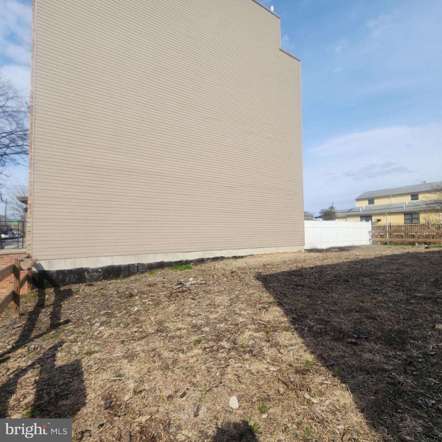 1943 N Van Pelt St Property Photo 2