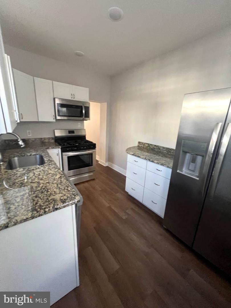 2208 Gaul St Property Photo 8