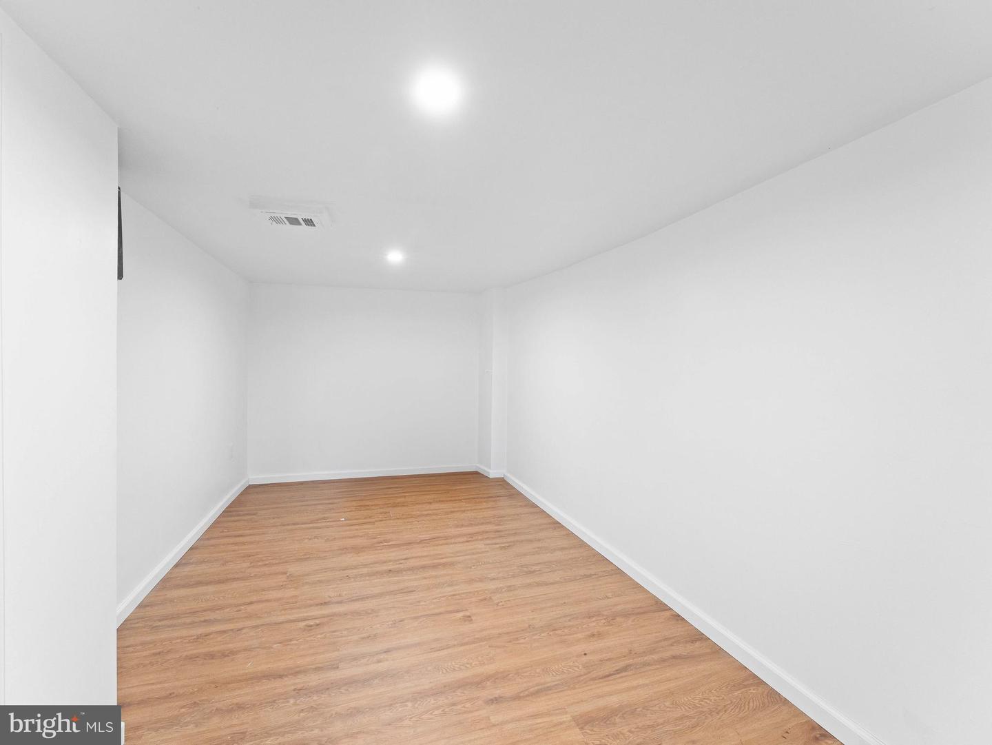 5924 Ella St Property Photo 22
