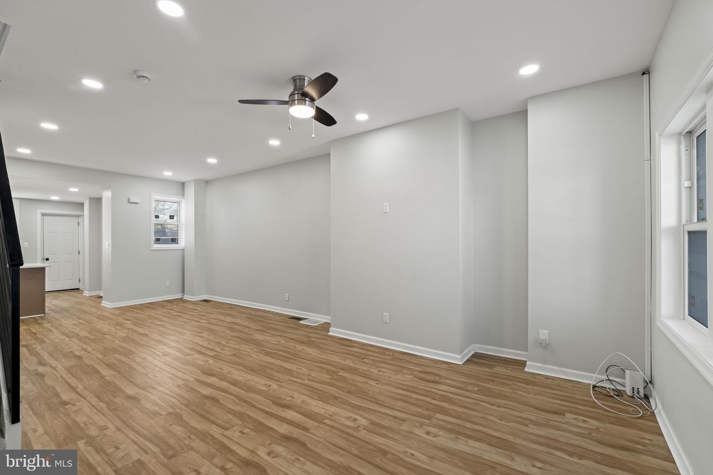 6154 Kingsessing Ave Property Photo 3