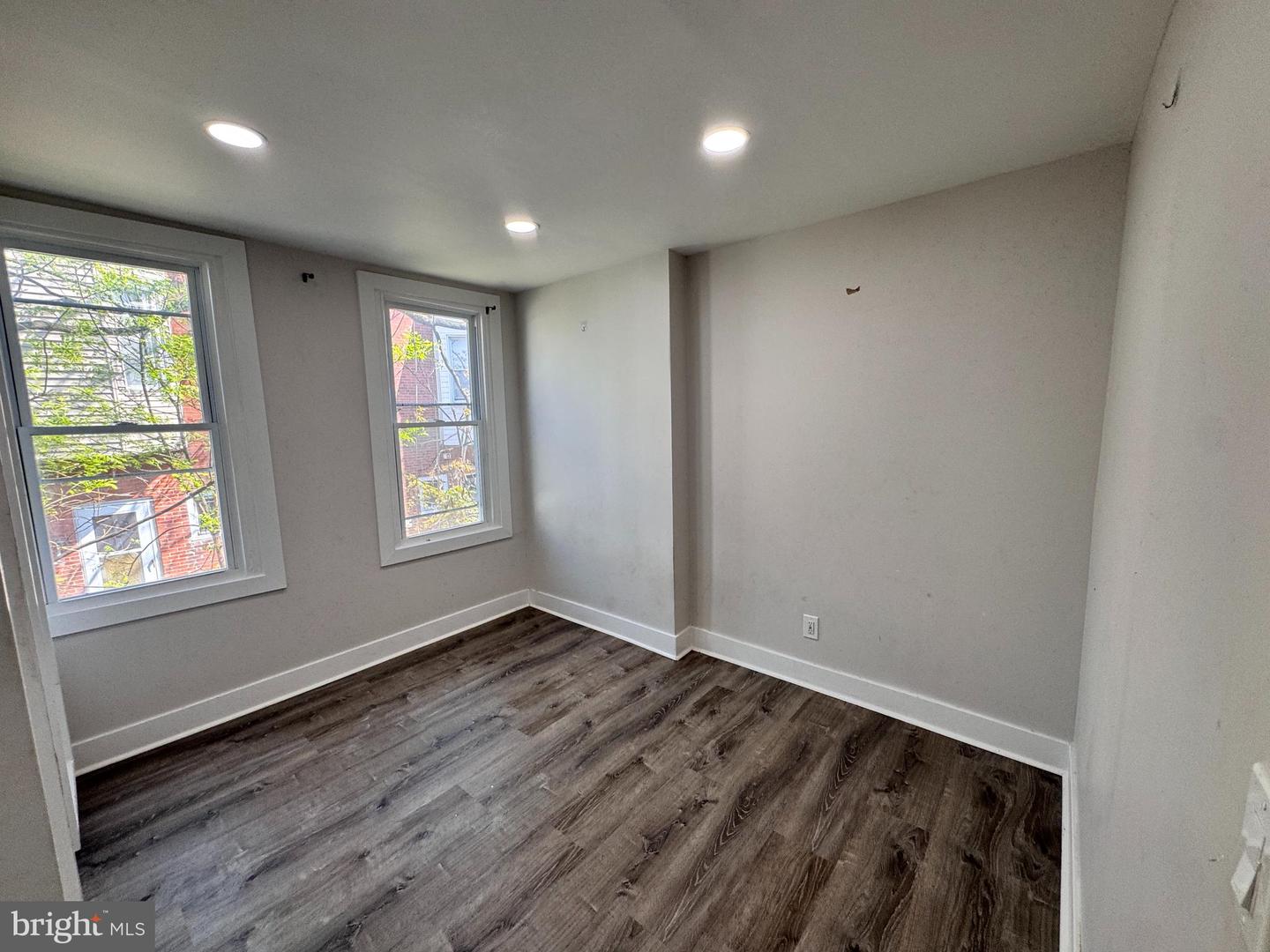 5511 Pemberton St Property Photo 16