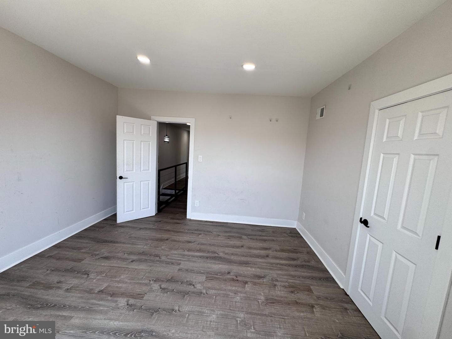 5511 Pemberton St Property Photo 23