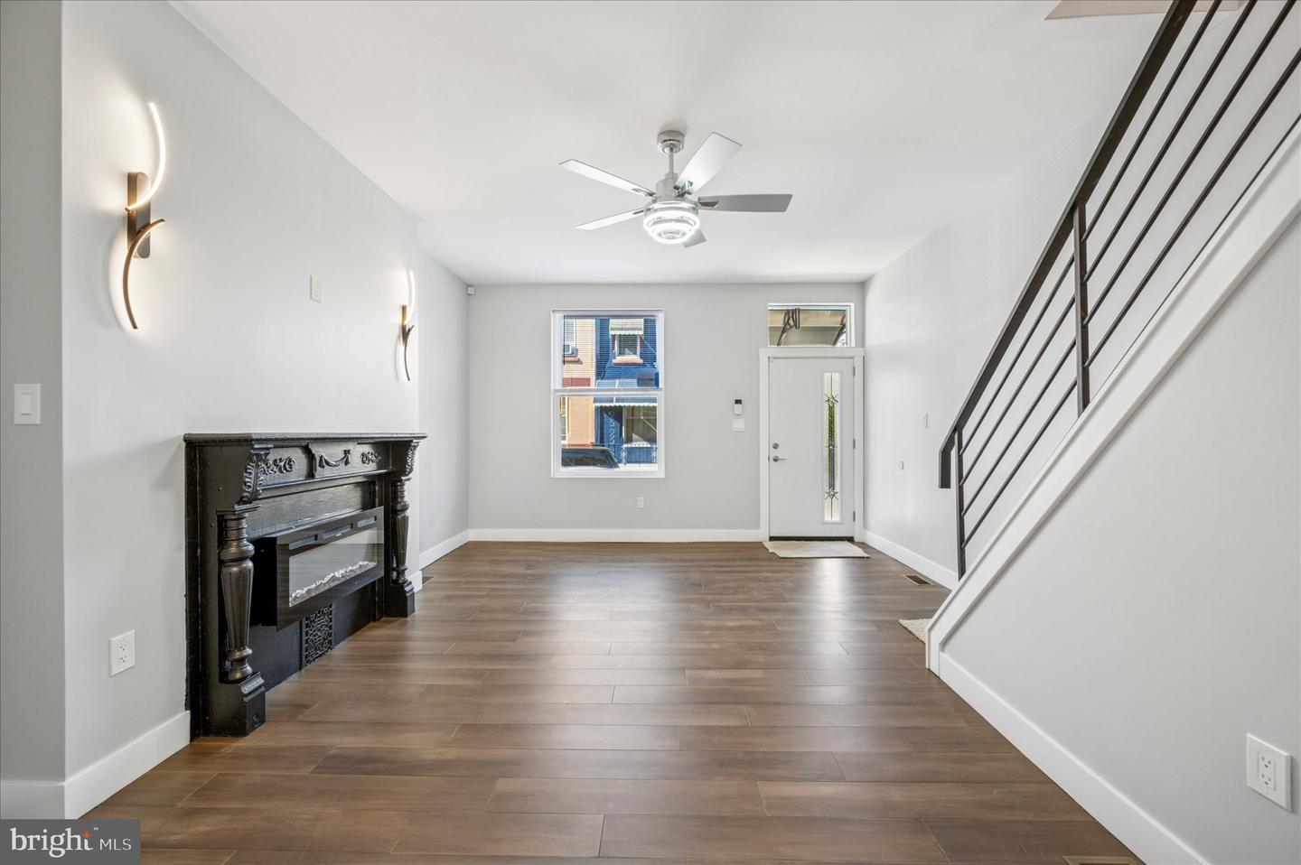 3026 Page St Property Photo 5