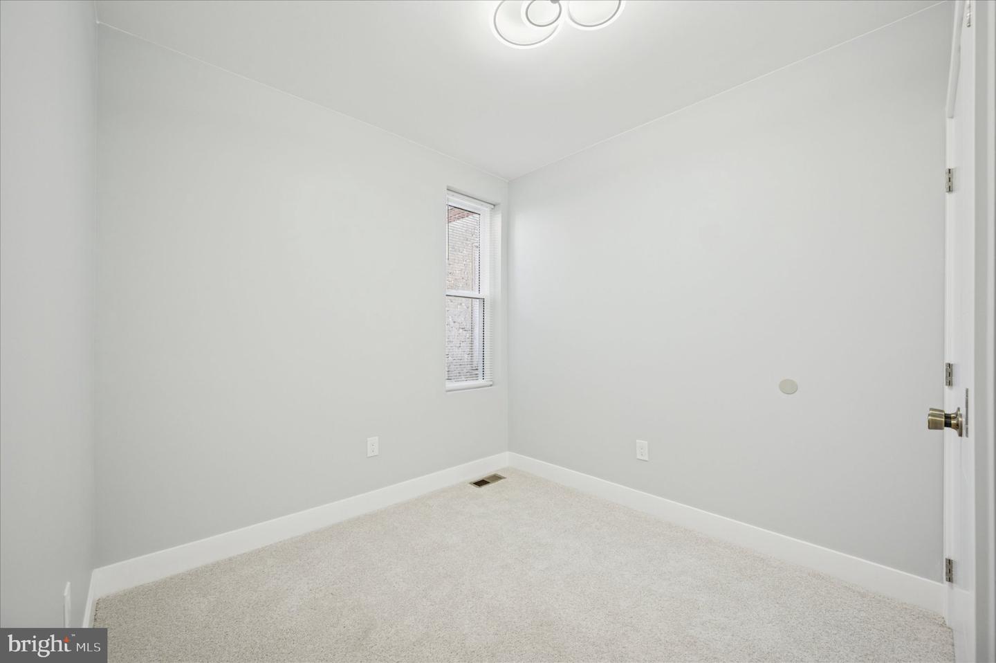3026 Page St Property Photo 16