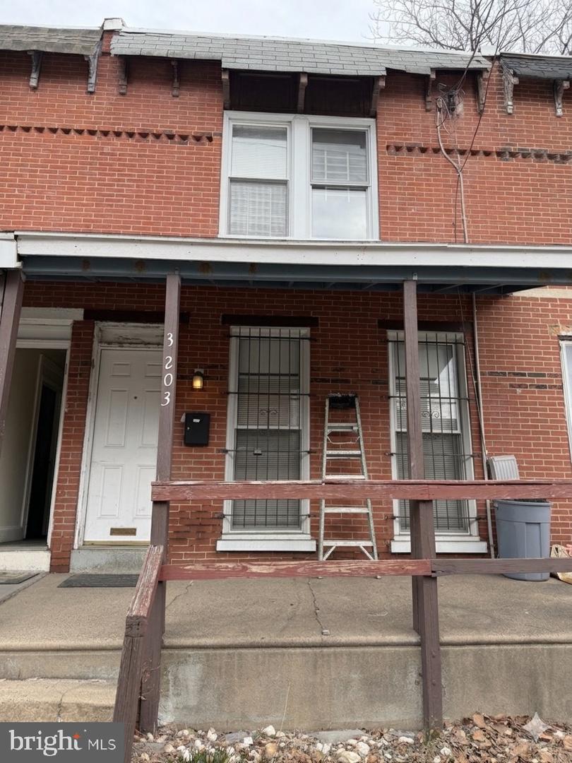3203 Pearl St Property Photo 1