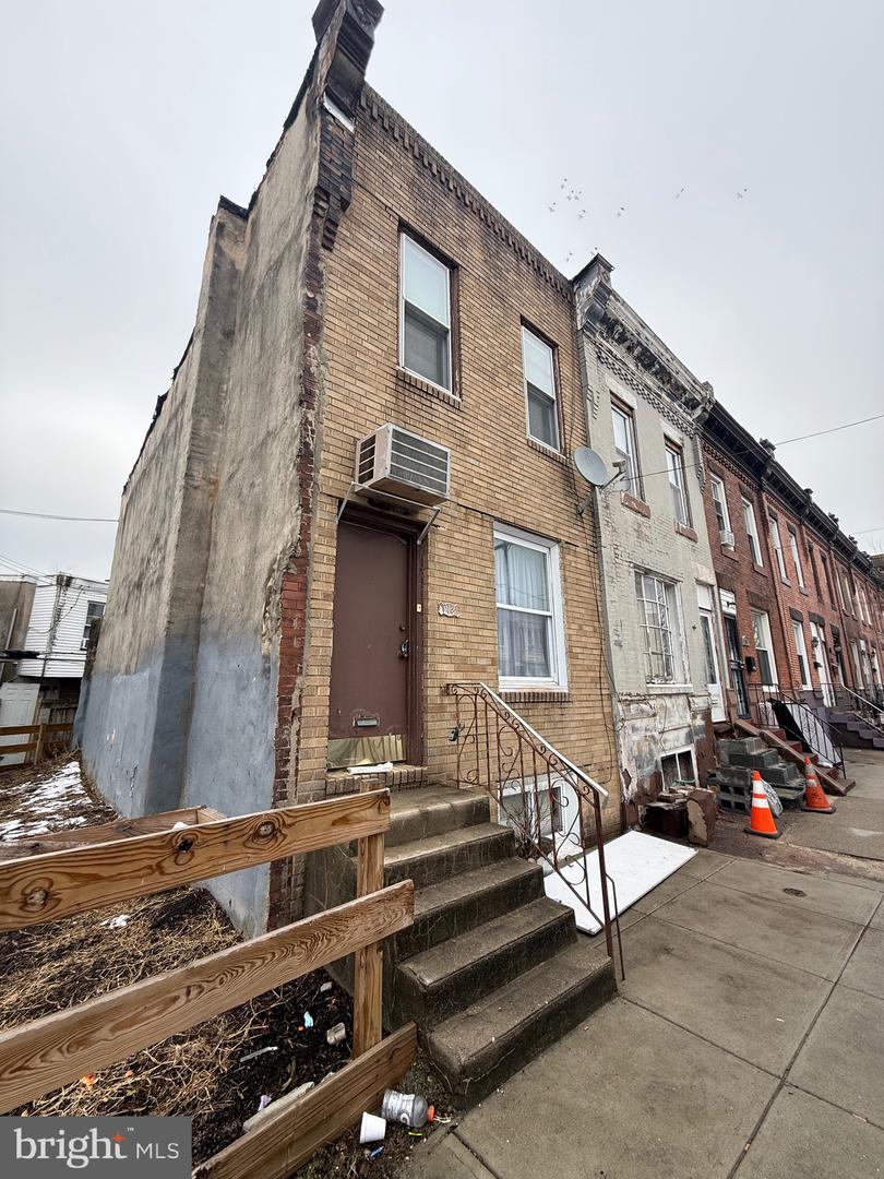 1903 Point Breeze Ave Property Photo 2