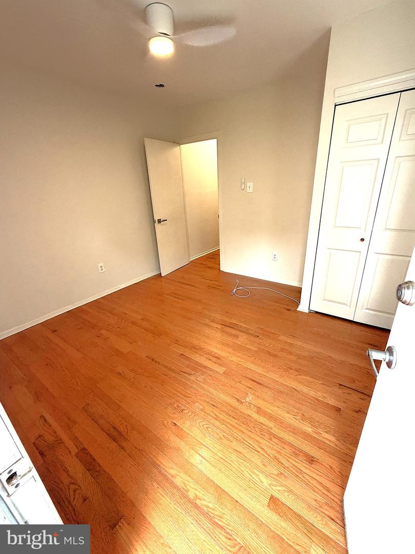 2340 Christian St Property Photo 9