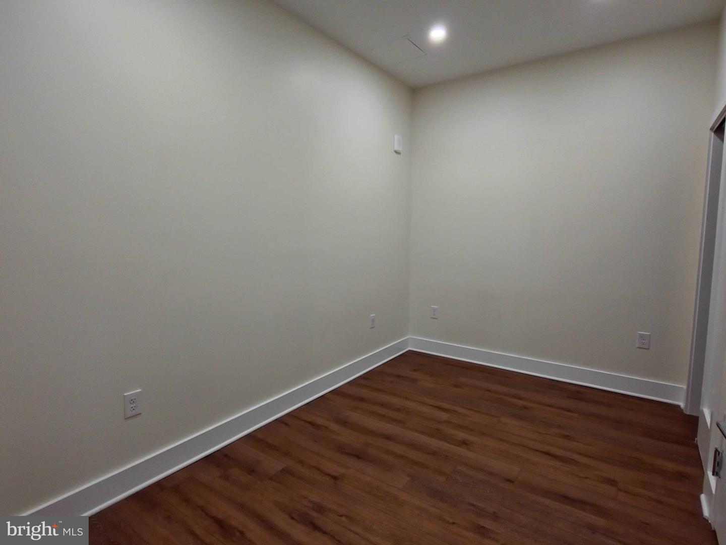 150 S Independence Mall W #315 Property Photo 7