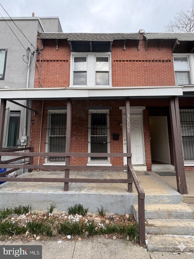 3205 Pearl St Property Photo 1