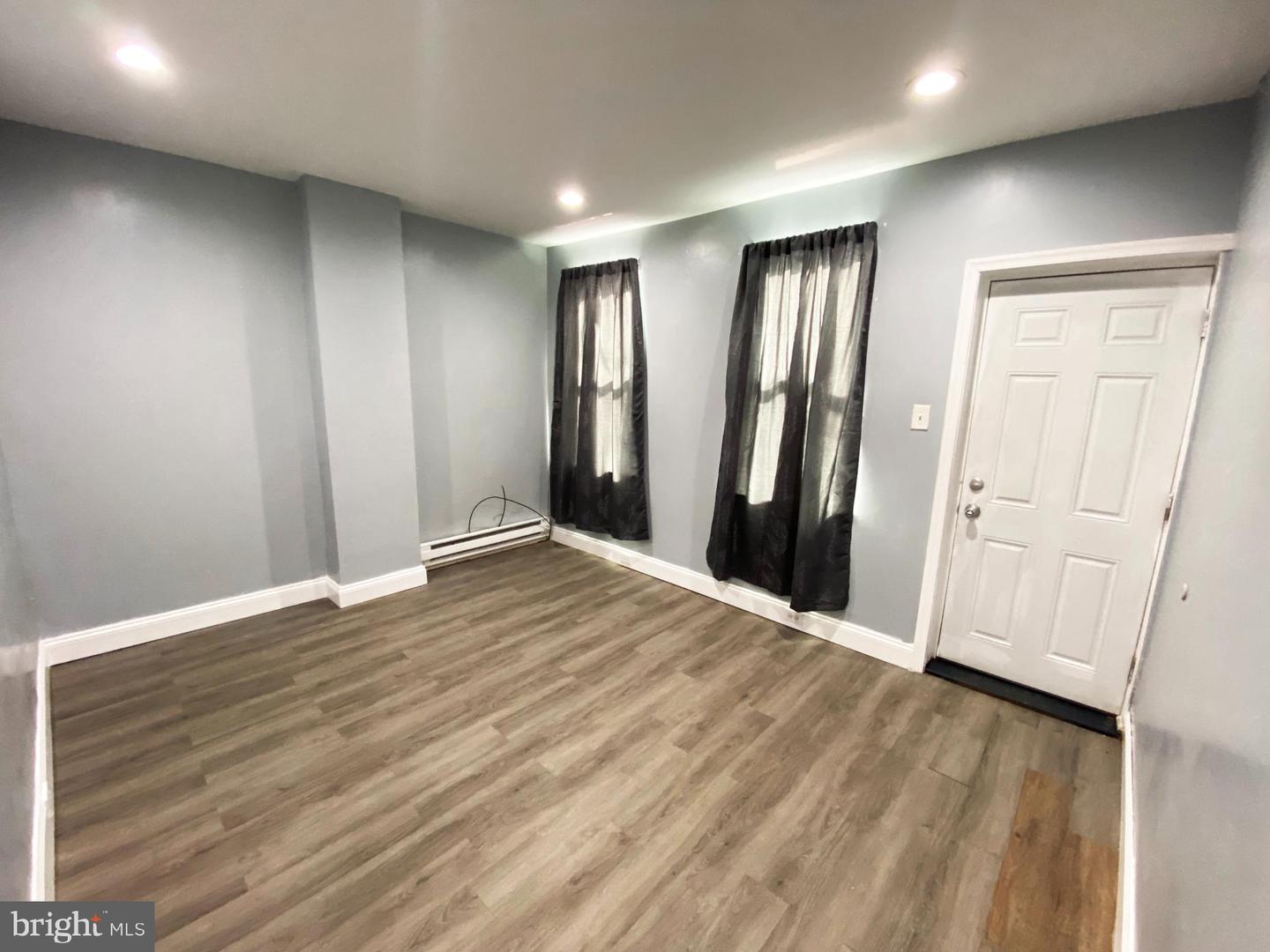 2731 N Hope St Property Photo 18