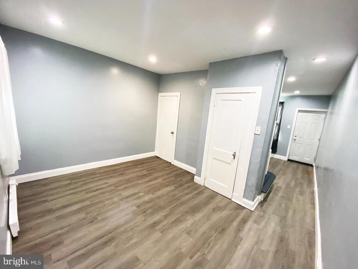 2731 N Hope St Property Photo 22