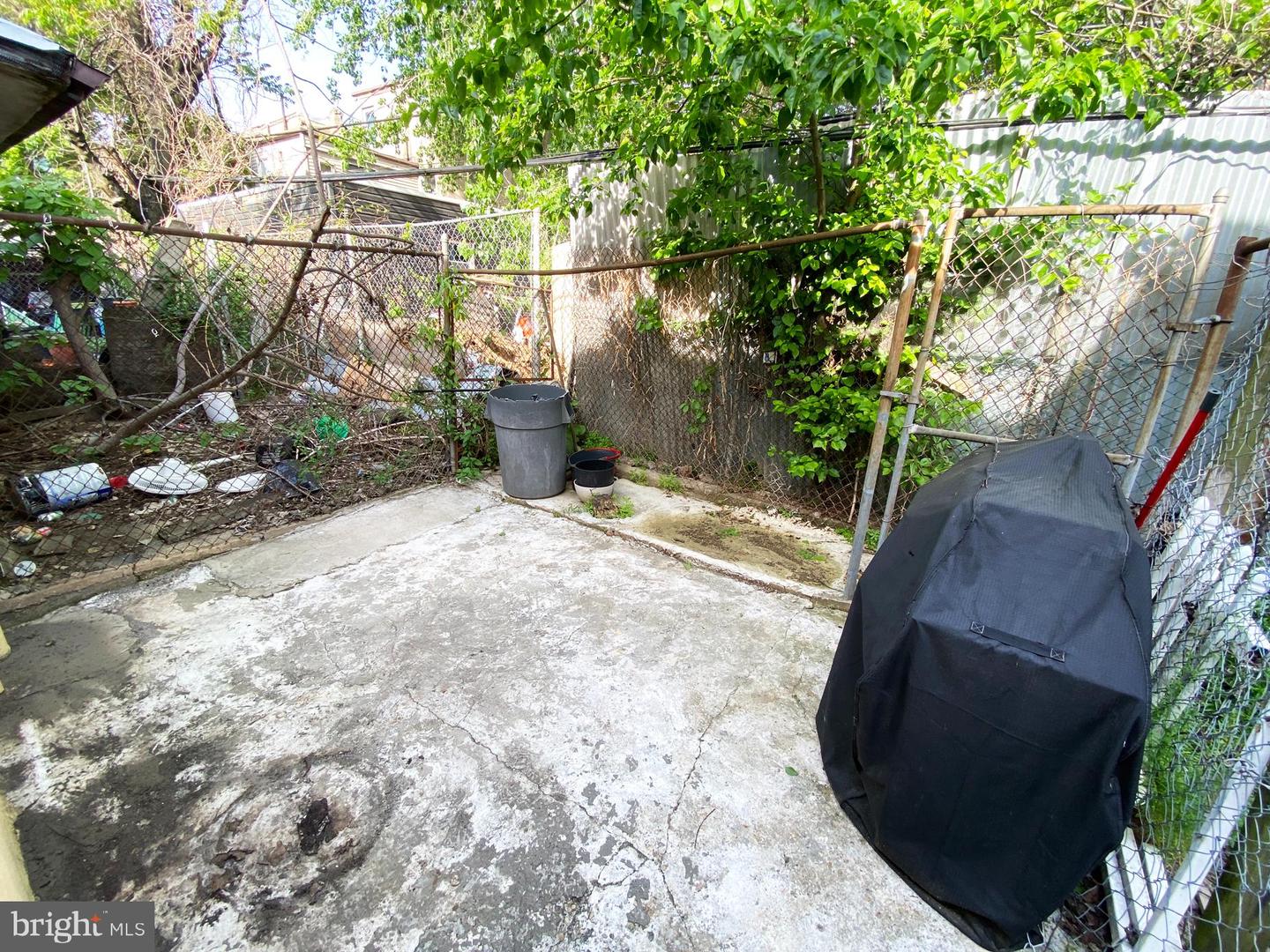 2731 N Hope St Property Photo 27