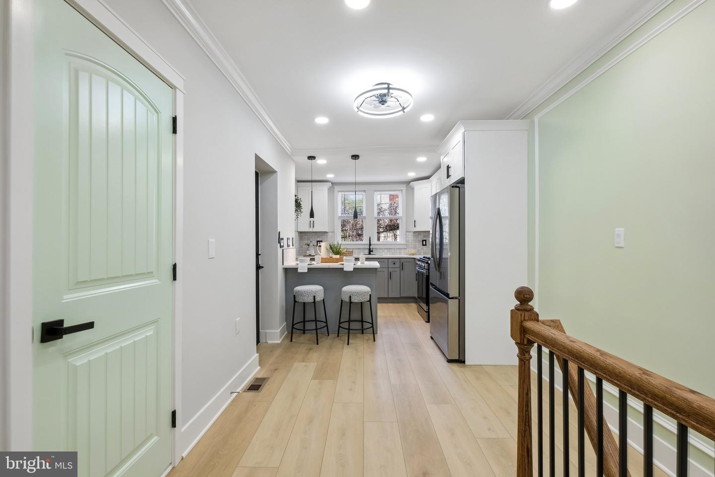 2076 E Monmouth St Property Photo 13