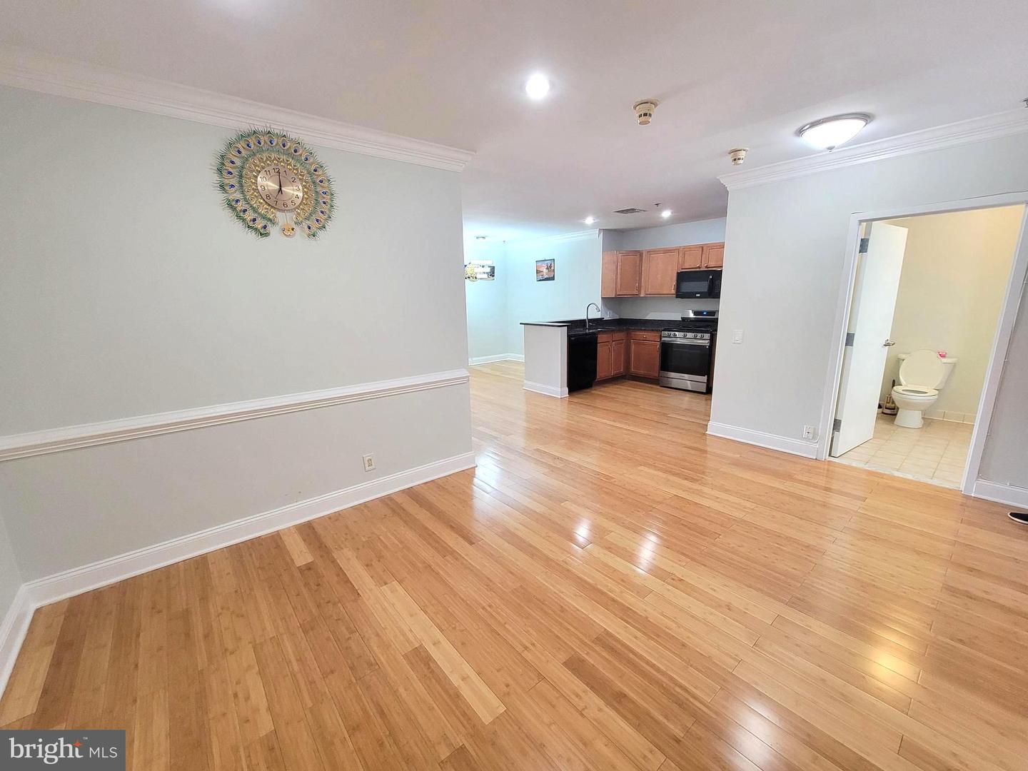 1100 Vine St #p301 Property Photo 3