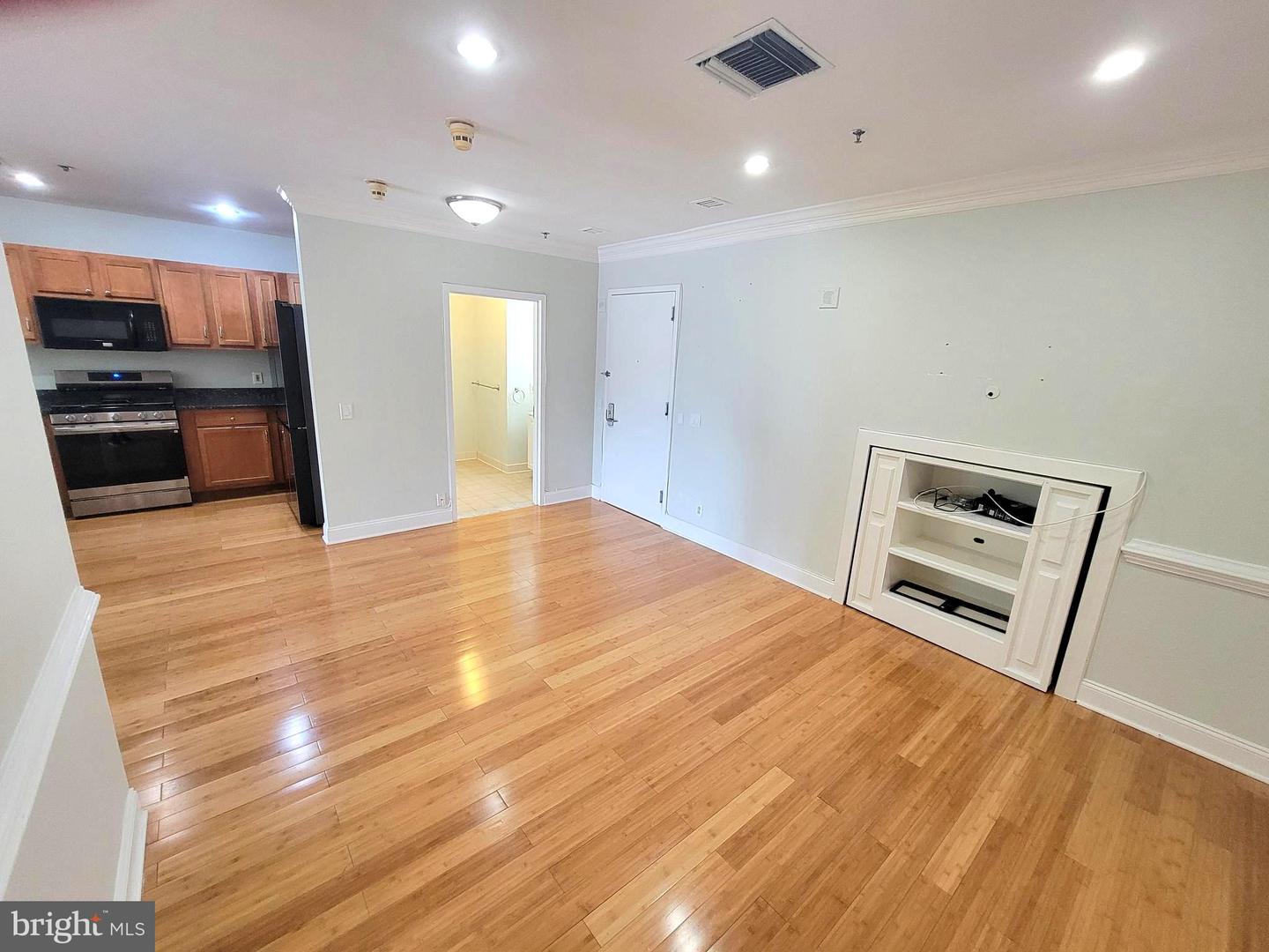 1100 Vine St #p301 Property Photo 6