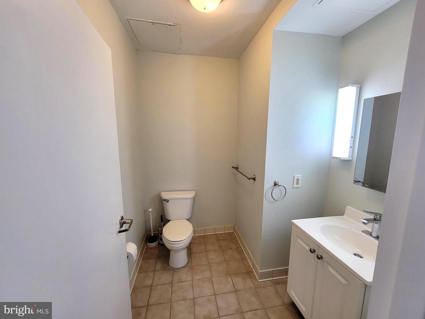 1100 Vine St #p301 Property Photo 26