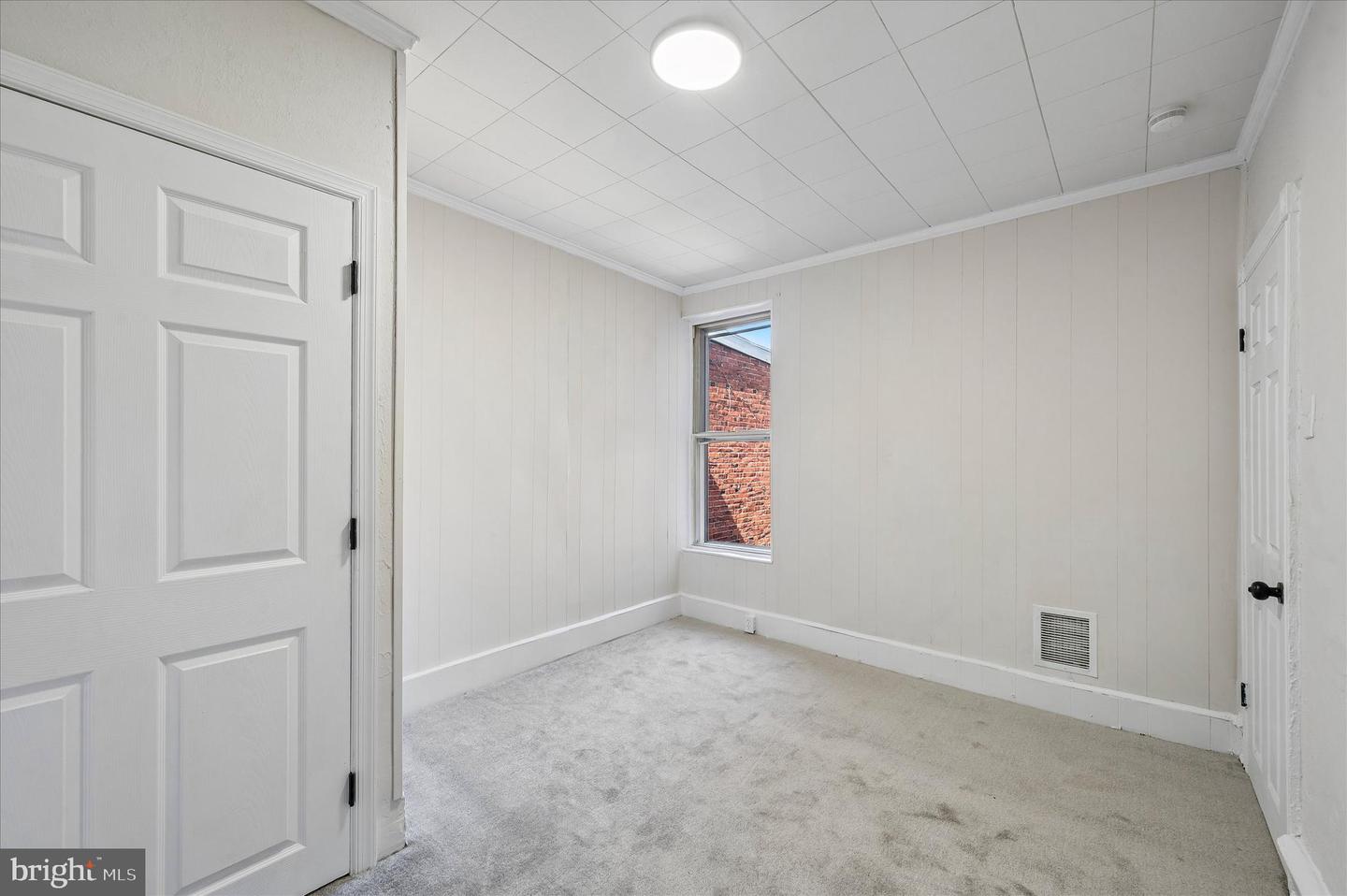 6155 Reedland St Property Photo 12