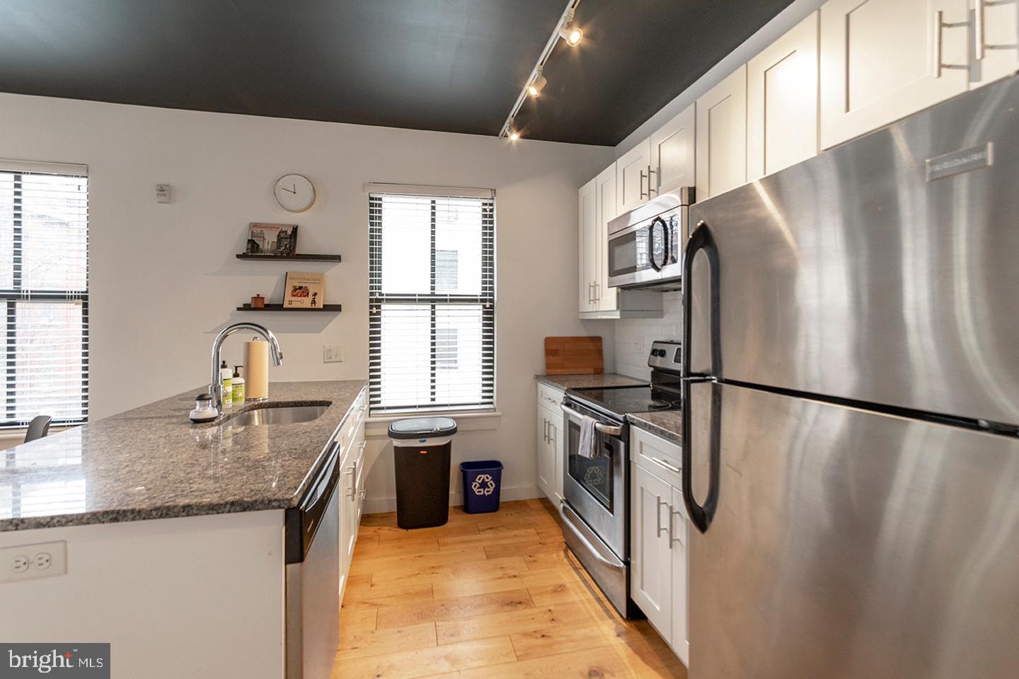 224 CHURCH ST #UNIT 202 Property Photo 1