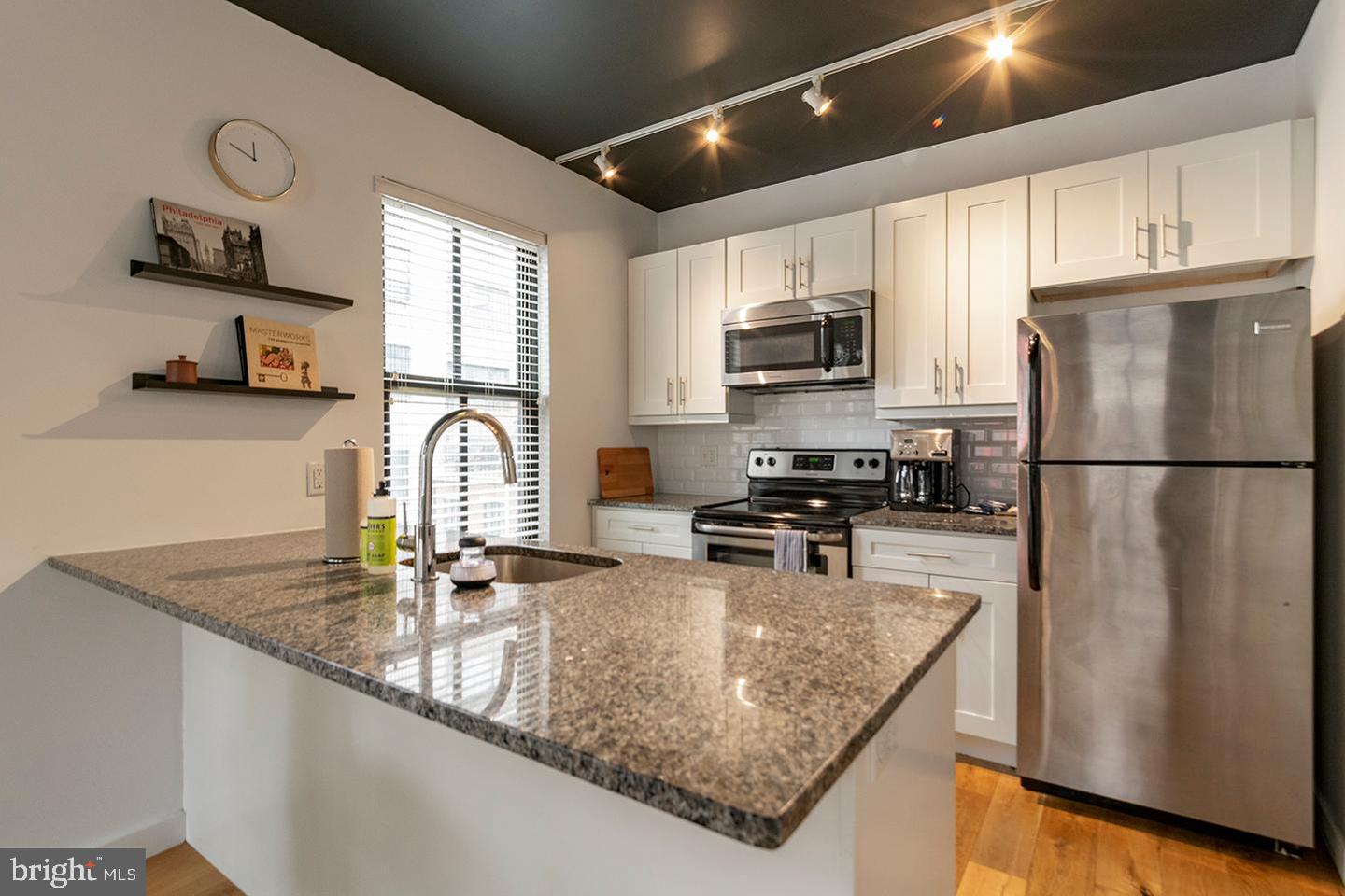 224 Church St #unit 202 Property Photo 2