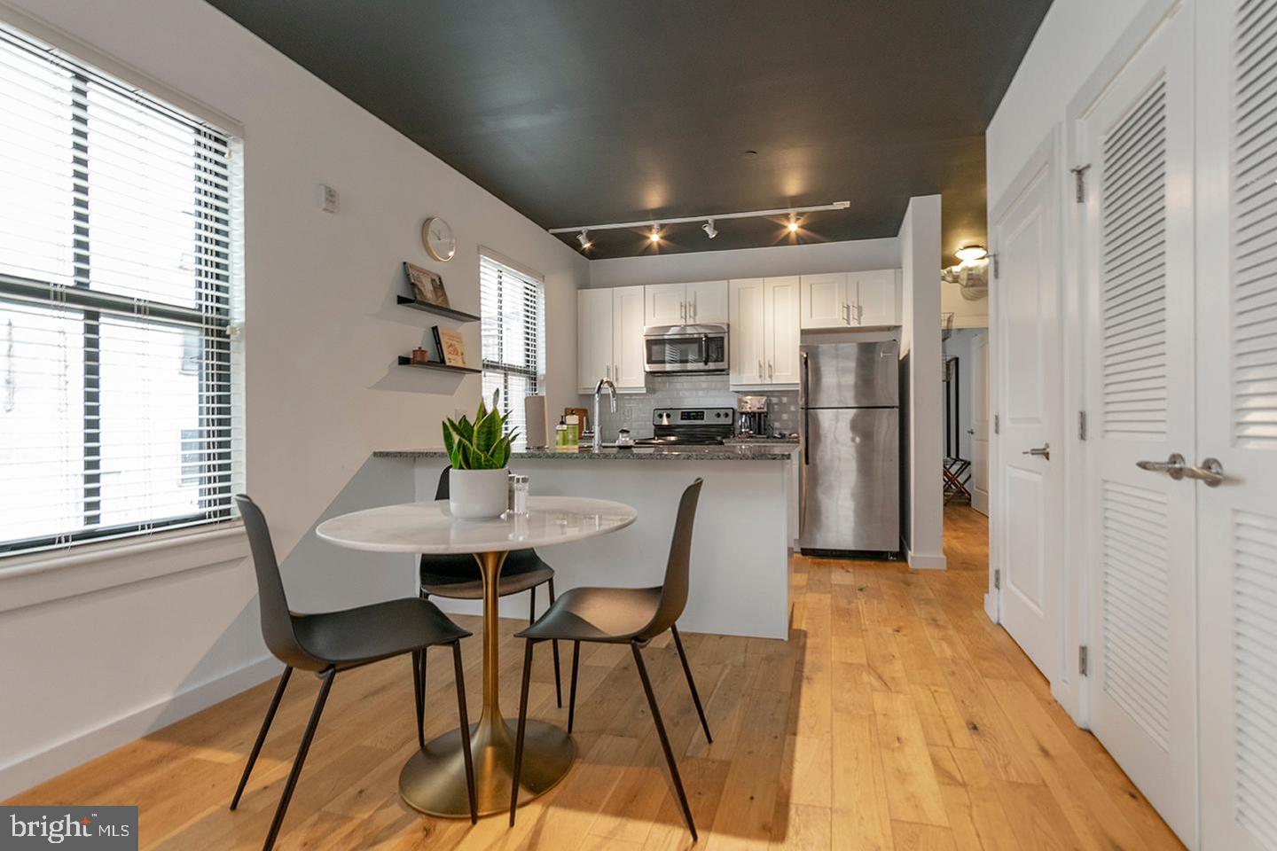 224 Church St #unit 202 Property Photo 3