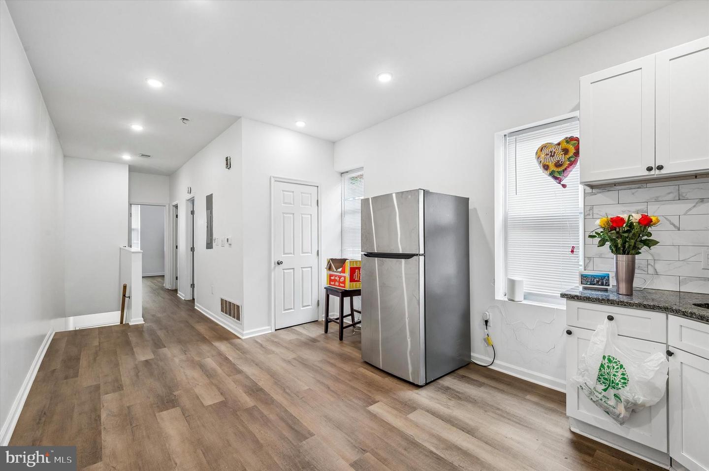 5643 Market St Property Photo 12