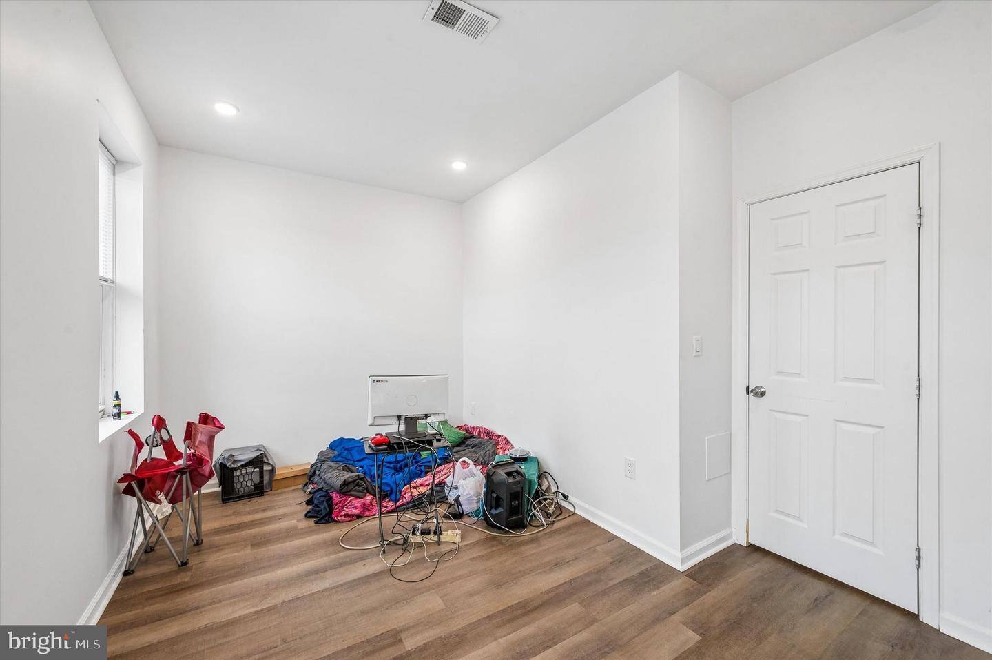 5643 Market St Property Photo 16