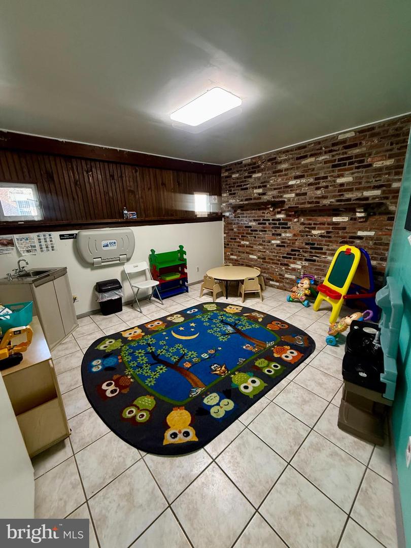 1116-28 E Lycoming St Property Photo 6